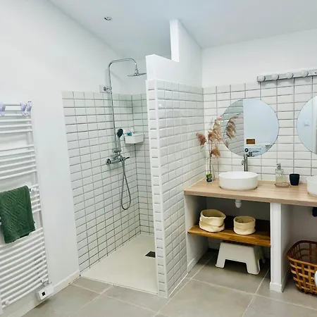 Holiday home De Caractere A Moins De 10min Des Plages Saint-Michel-en-l'Herm