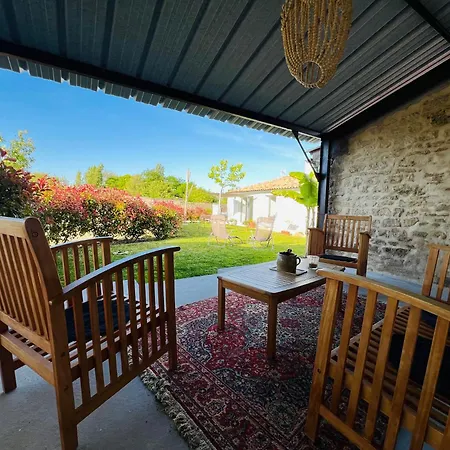 De Caractere A Moins De 10min Des Plages Holiday home