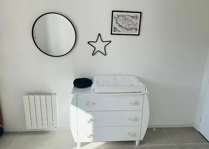 De Caractere A Moins De 10min Des Plages