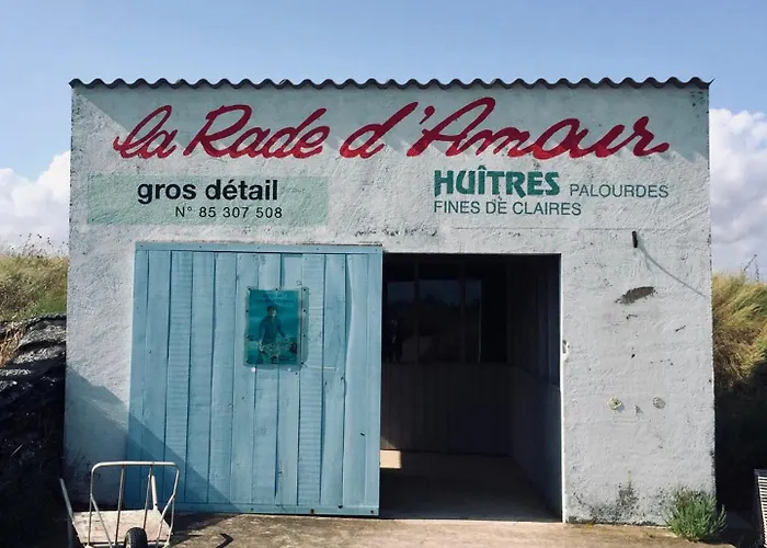 De Caractere A Moins De 10min Des Plages *